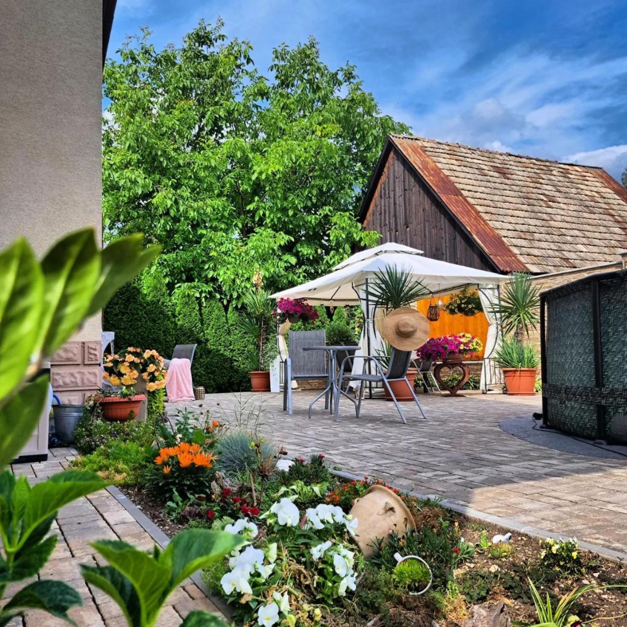 Vila Harmonia Турчьянске-Теплице Экстерьер фото